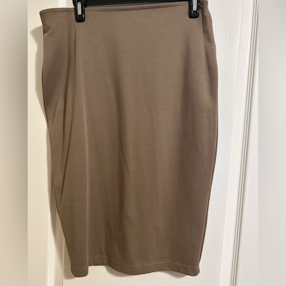 Forever 21+ pencil skirt
